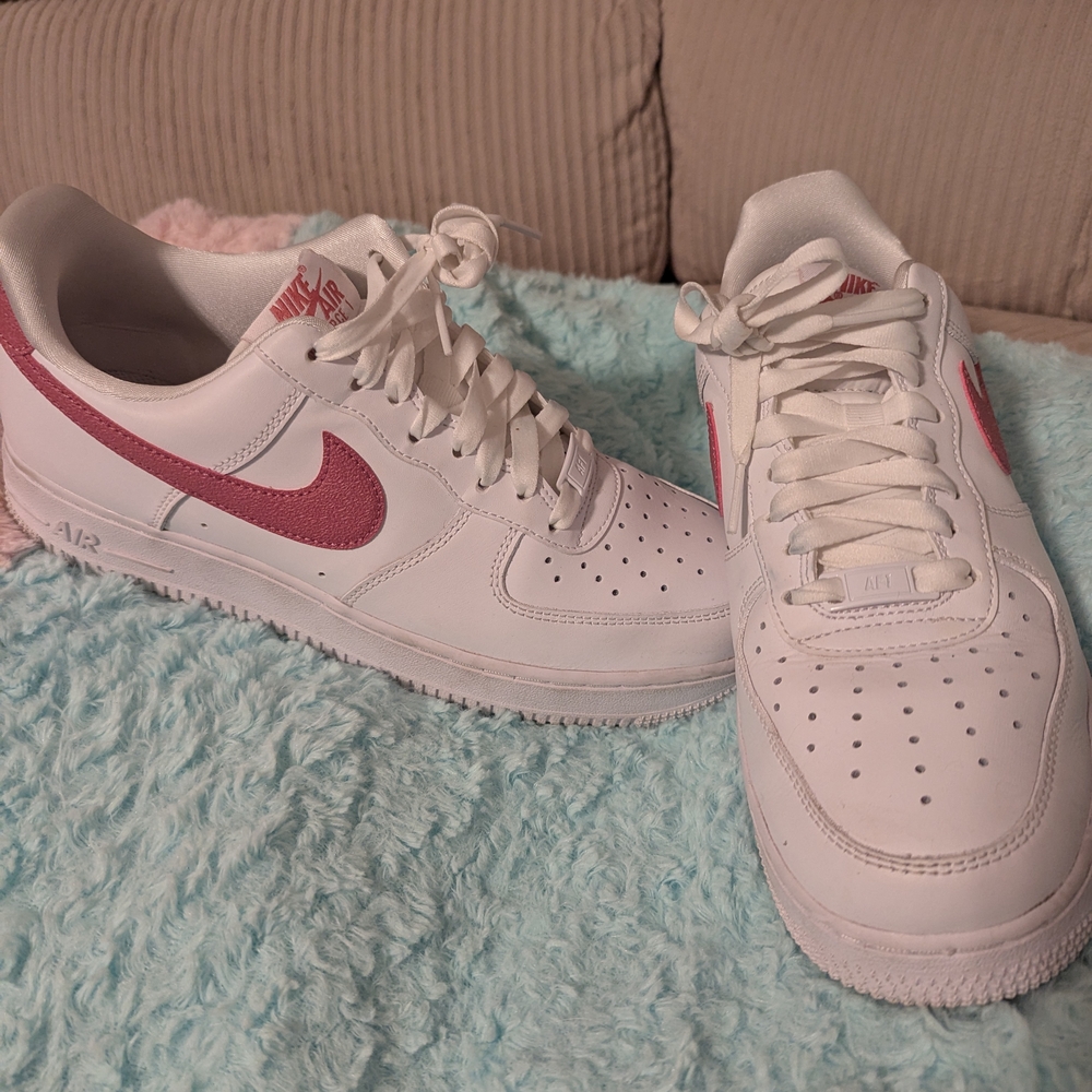 Nike White and Pink Sneakers Air Force One